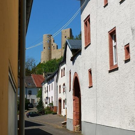 Mooi Ruim Appartement In Antieke Stadsboerderij Schönecken Екстериор снимка
