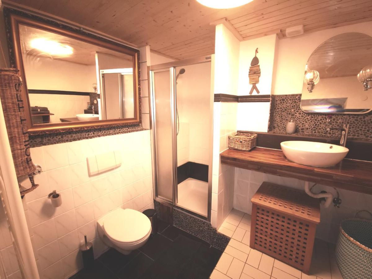 Mooi Ruim Appartement In Antieke Stadsboerderij Schönecken Екстериор снимка